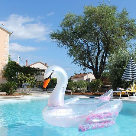 Apartments Borghetto Vinkuran Exterior foto