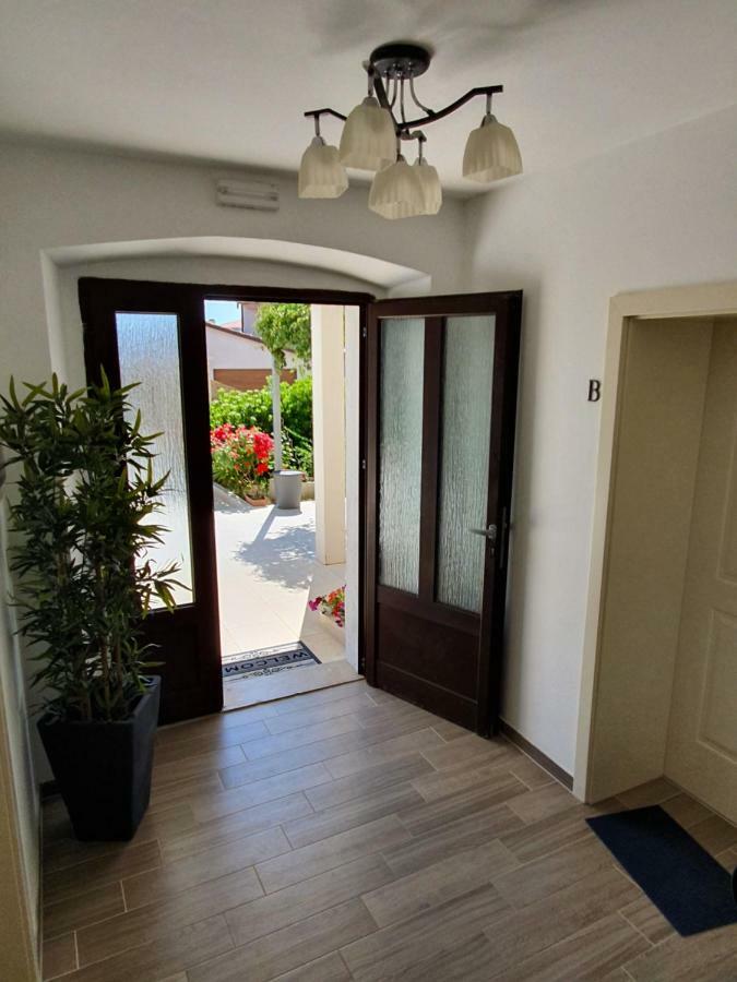 Apartments Borghetto Vinkuran Exterior foto