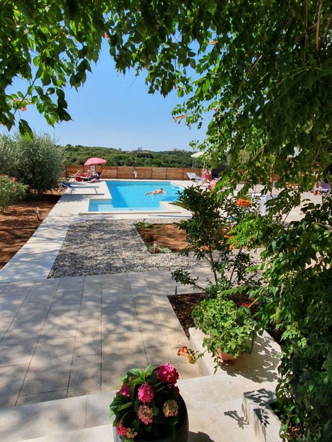 Apartments Borghetto Vinkuran Exterior foto